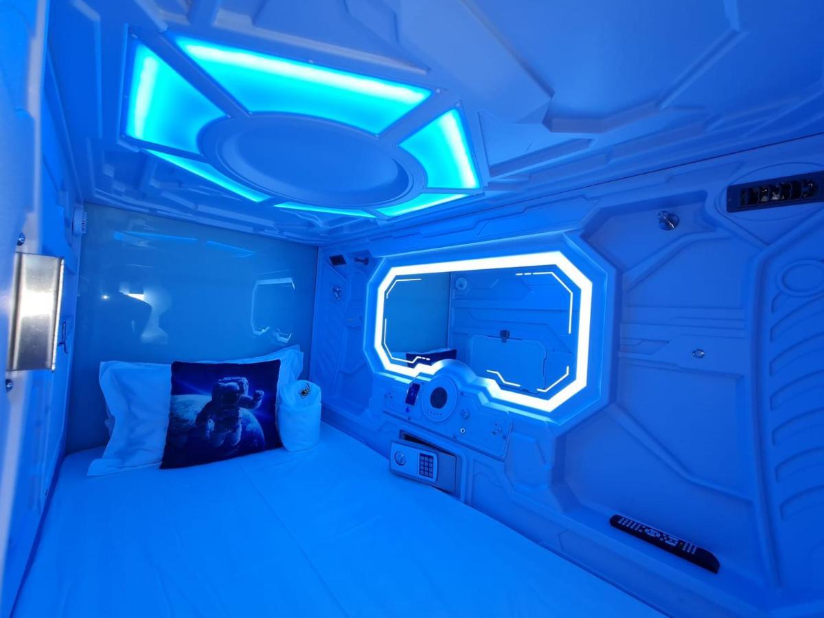 Galaxy Pods Capsule Hotel Boat Quay Singapur Dış mekan fotoğraf