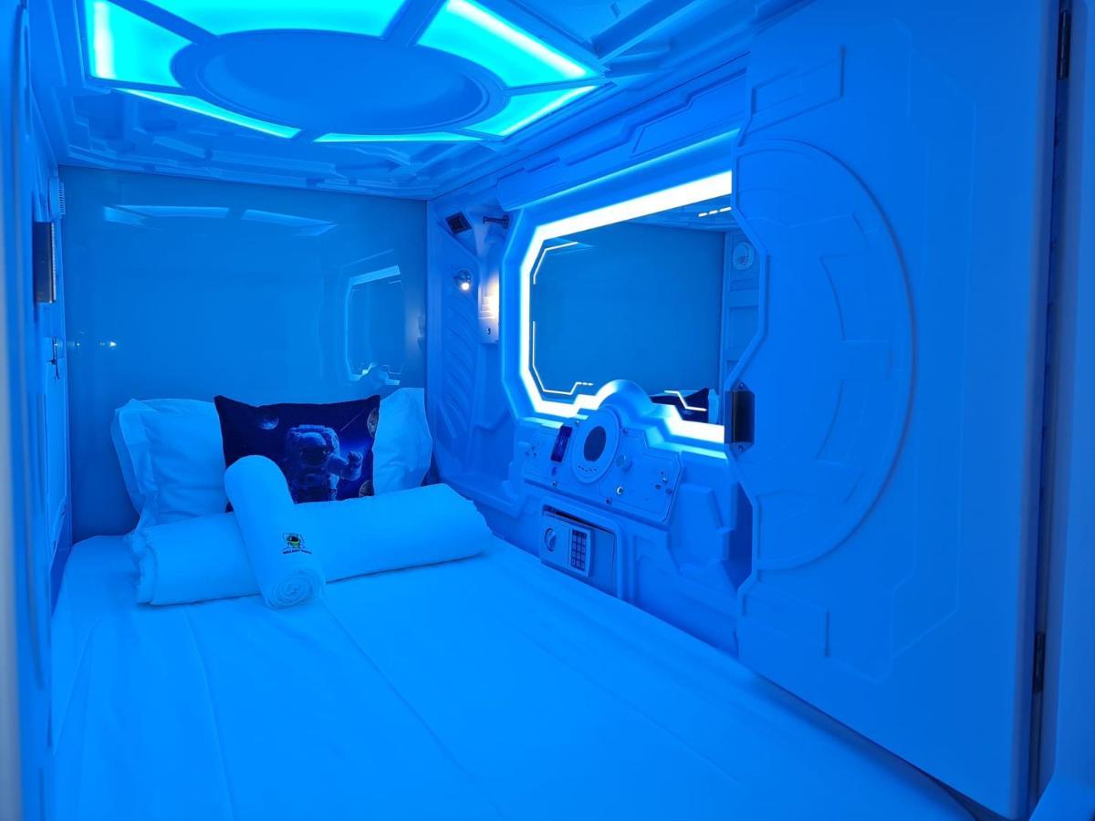 Galaxy Pods Capsule Hotel Boat Quay Singapur Dış mekan fotoğraf