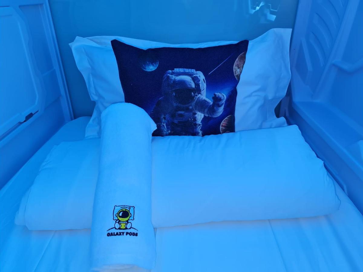 Galaxy Pods Capsule Hotel Boat Quay Singapur Dış mekan fotoğraf