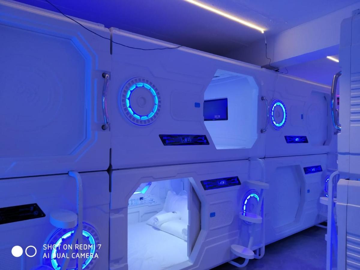 Galaxy Pods Capsule Hotel Boat Quay Singapur Dış mekan fotoğraf